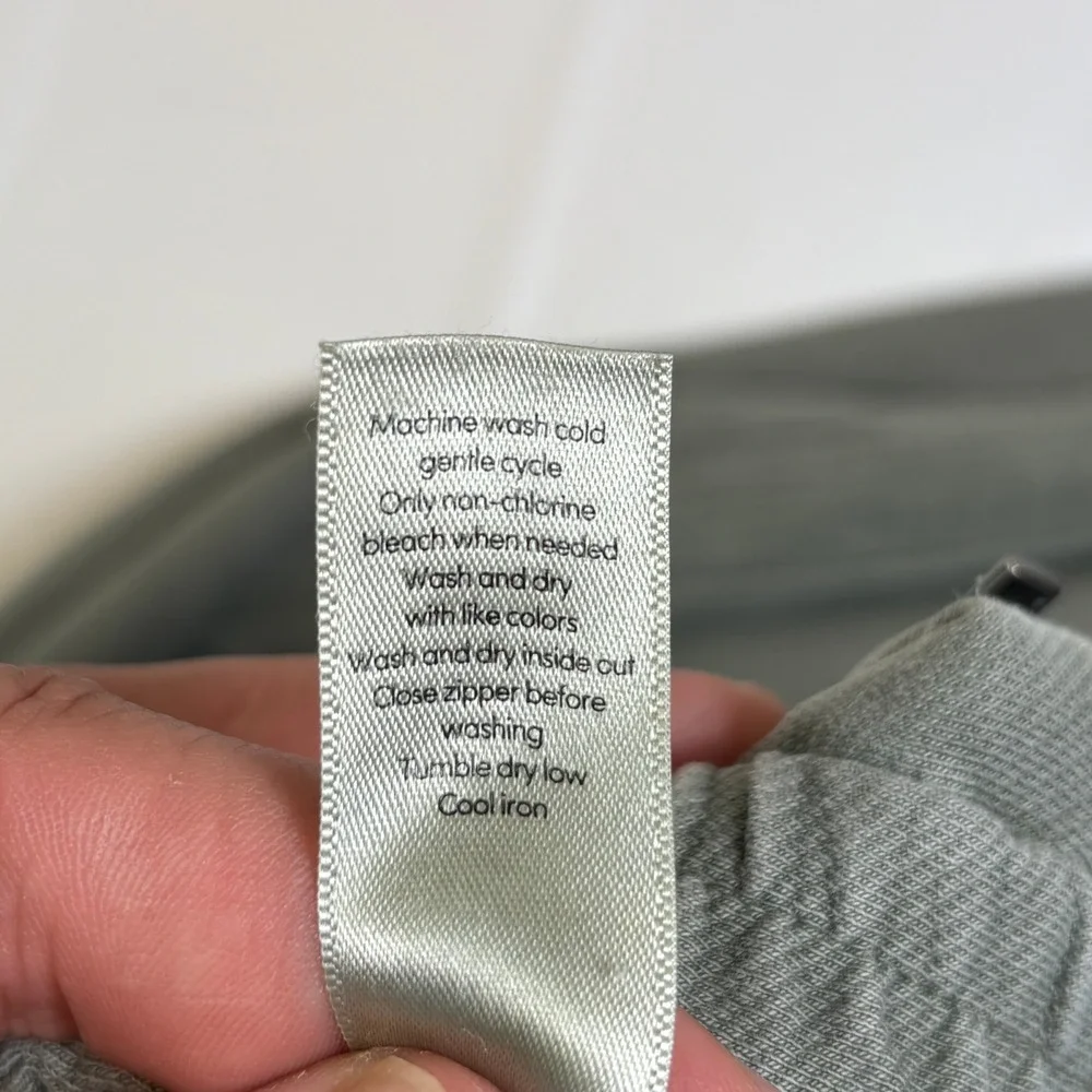 Athleta joggers versatile